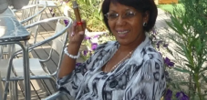 Zoe Nocedo y la cultura del Habano Zoe Nocedo y la cultura del Habano