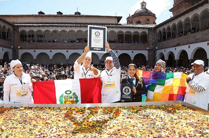 Record guinness-causa-rellena-mas-grande-del-mundo