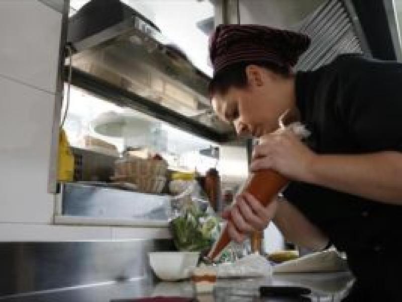 Comienza la degustación de tapas del concurso Califato Gourmet