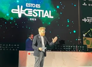 daniel-del-toro-vestial