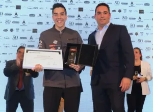 Ganador de la II semifinal del Concurso Camarero del Año 2018