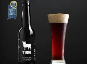 La recién lanzada cerveza artesanal del Toro de Osborne consigue el máximo galardón de tres estrellas en los premios del International Taste & Quality Institute de Bruselas