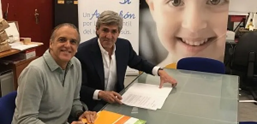 Emilio Moro se suma a la campaña de achuchones para la Fundación Aladina Emilio Moro se suma a la campaña de achuchones para la Fundación Aladina