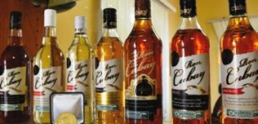 Maestría y tradición hacen al Ron Ligero Cubano Maestría y tradición hacen al Ron Ligero Cubano