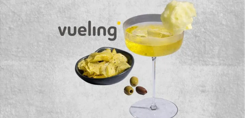 Nuevo cóctel de Vueling Cóctel Vueling in the Clouds servido con nube de azúcar