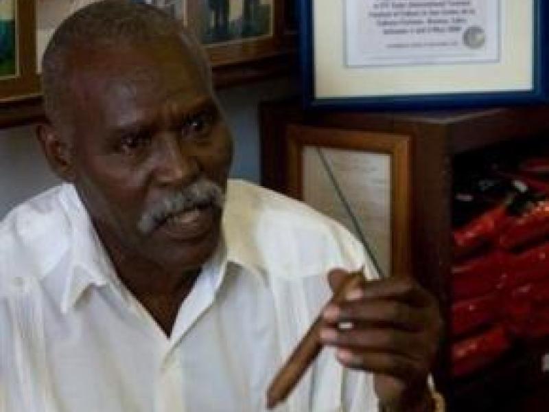 Hombre Habano va por su sexto tabaco Premio Guinness