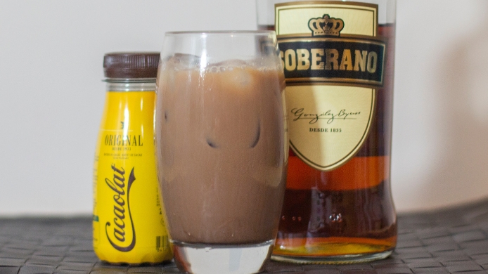 Cóctel Lumumba a base de chocolate y brandy