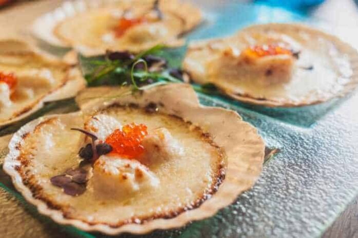 almuerzo peruano-conchitas a la parmesana 