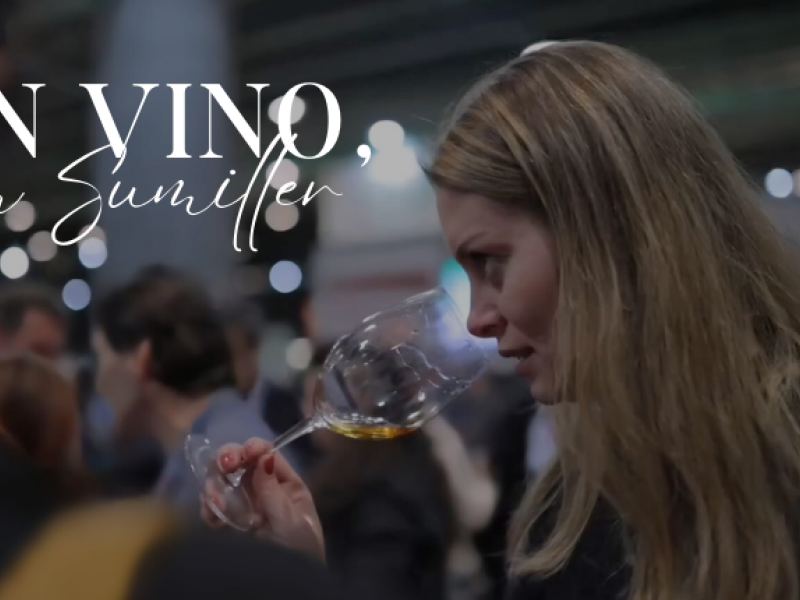 Un vino, un sumiller