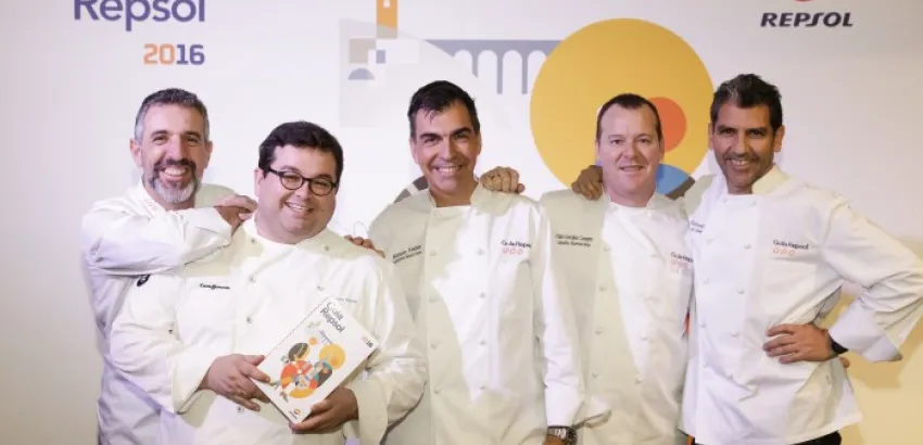 Guía repsol presenta su edición 2016 y concede a tres nuevos restaurantes sus esperados tres Soles Guía repsol presenta su edición 2016 y concede a tres nuevos restaurantes sus esperados tres Soles