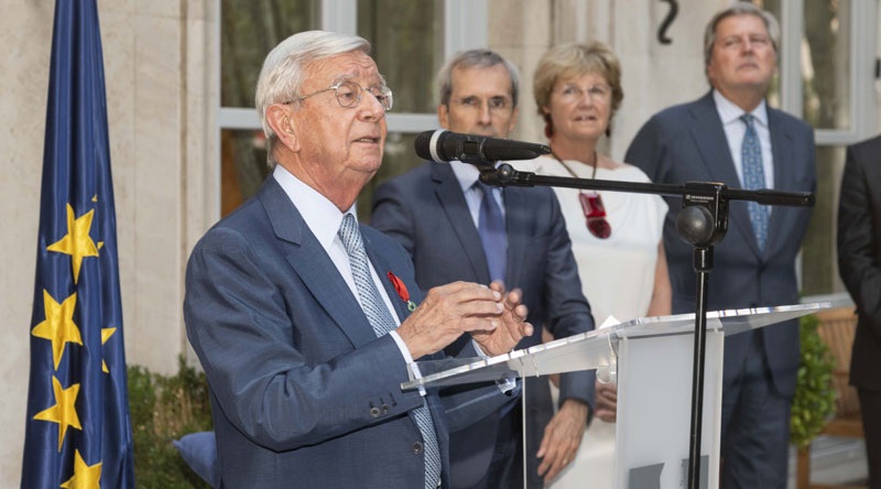Insignia de Rafael Anson-Caballero-de-la-Orden-Nacional-de-la-Legión-de-Honor-Francesa