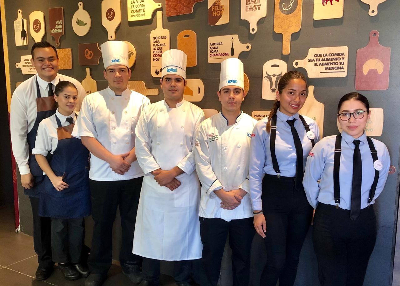 Colombia-Estudiantes- Instituto-de-Ciencias-y-Estudios-Superiores-de-Tamaulipas-de-México