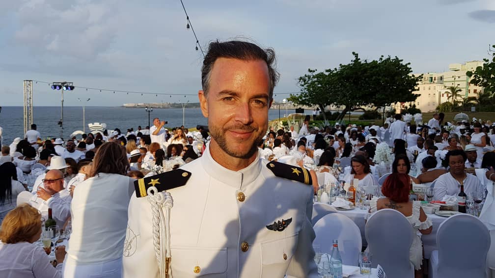  Le Dîner en Blanc-Aymeric Pasquier