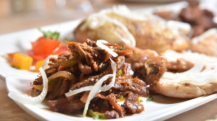 Ropa vieja: plato emblemático de la cocina cubana