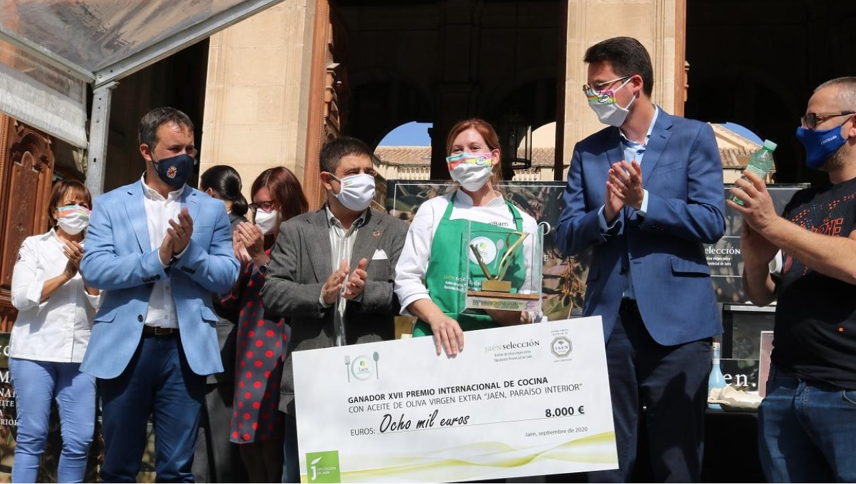Premio Internacional de Cocina con AOVE-ganadora