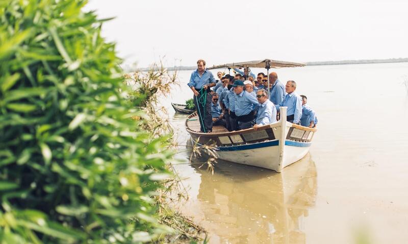 cocineros con Estrella Michelin se embarcan en la sega del arroz