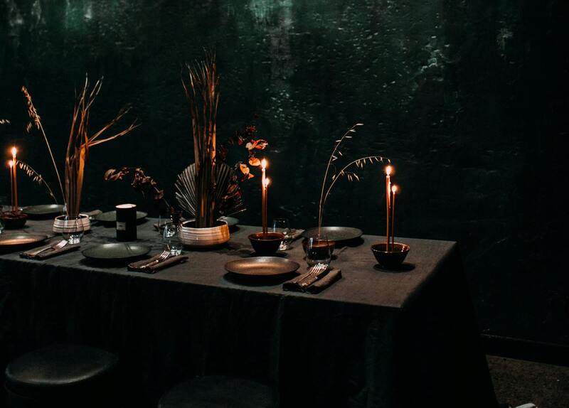 Comer en la oscuridad