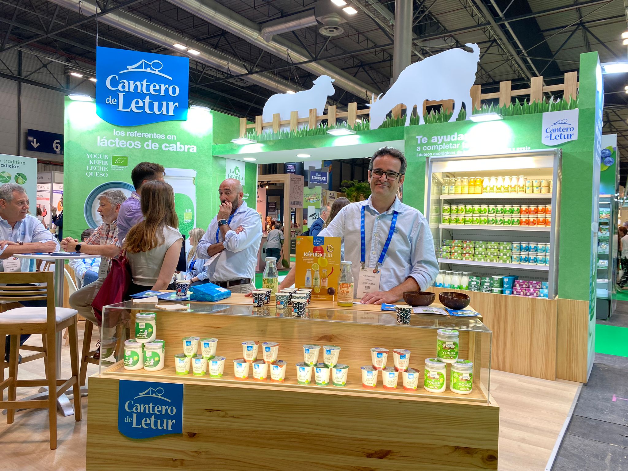 Javier Valcarcel, gerente comercial Cantero de Letur