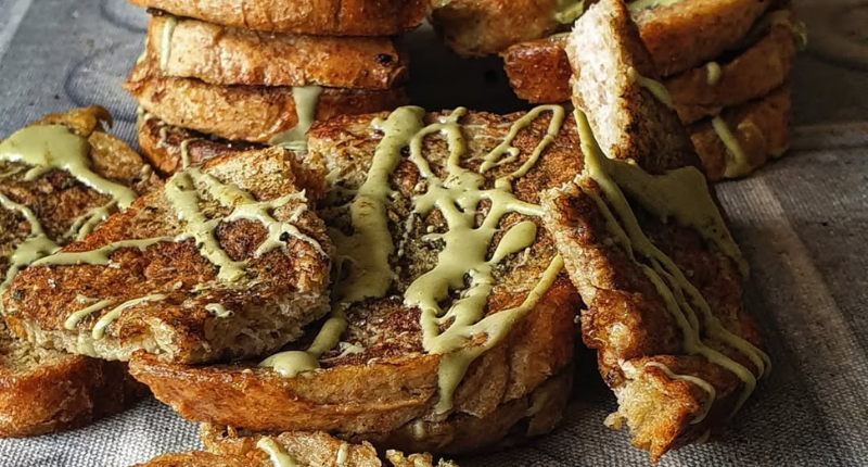 Torrija con salsa de Matcha