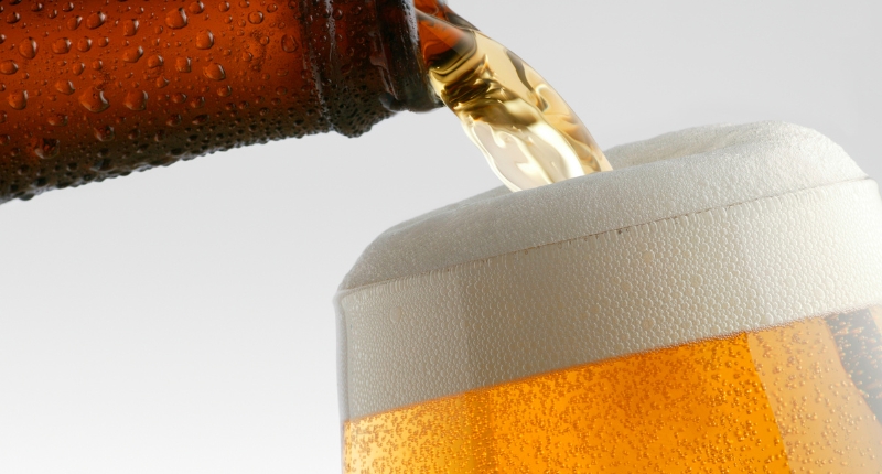 cerveza sin alcohol que simula embriaguez