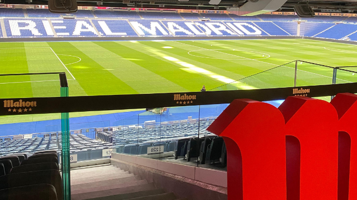 Plaza Mahou en el estadio Santiago Bernabéu
