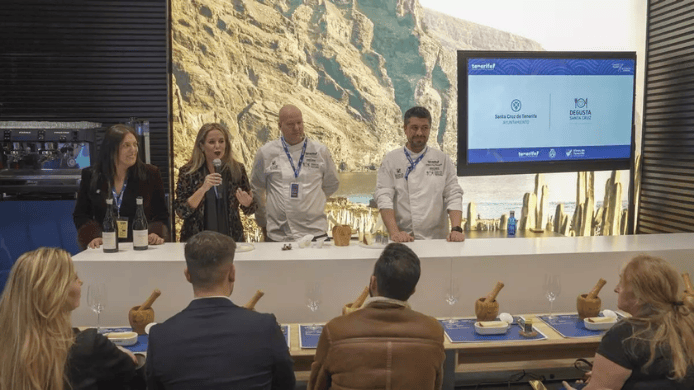 Carmen Pérez presentando la candidatura de Santa Cruz de Tenerife como Capital Española de la Gastronomía