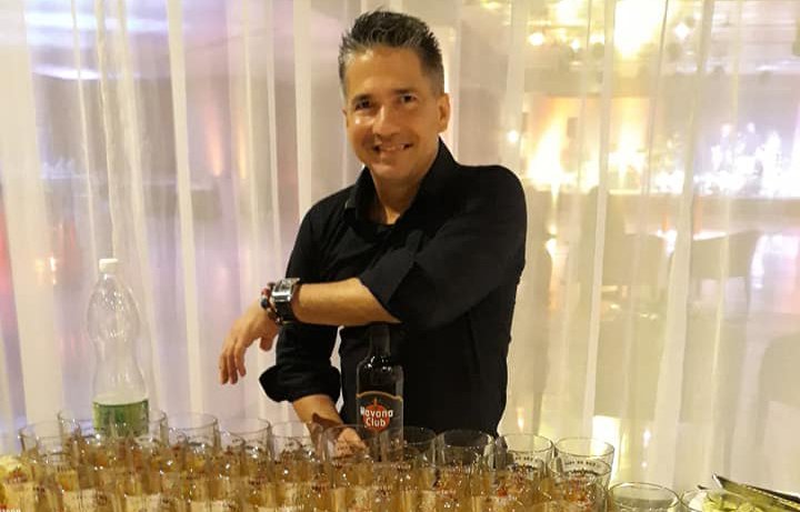 cocteleria a gran escala-havana-club