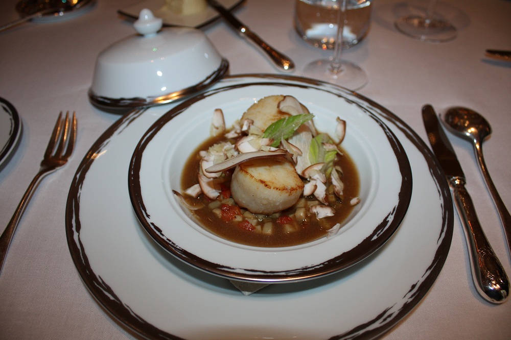 chefs parisinos-Plato-de-vieiras-Ducasse