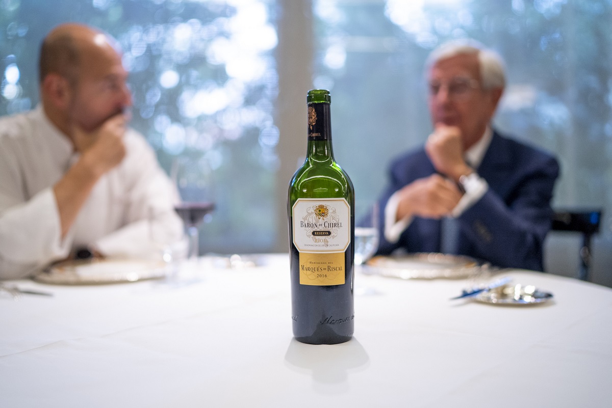   Rafael Ansón con Íñigo Urrechu en Zalacaín.