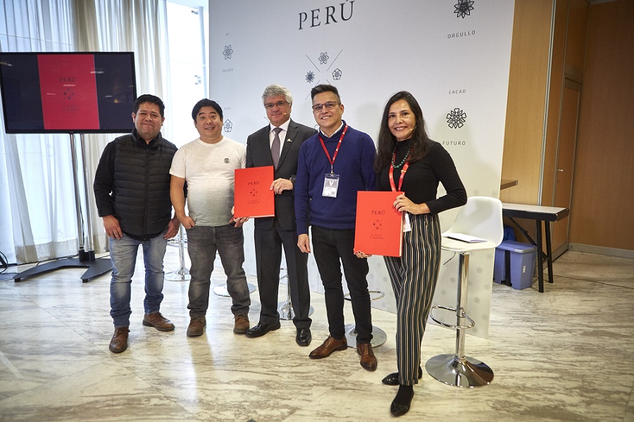 Peru el gusto es nuestro-libro-gastronomia-peruana