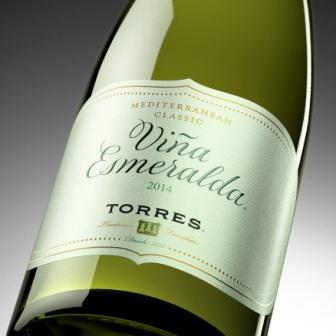 Viña Esmeralda, de Bodegas Torres, se sofistica con su nueva botella exclusiva