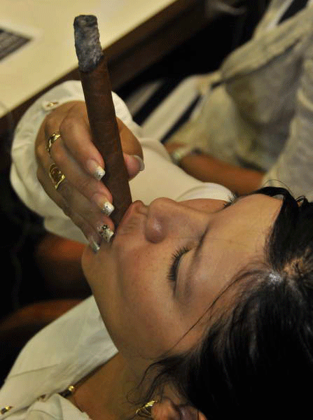 Cómo lograr la ceniza más larga