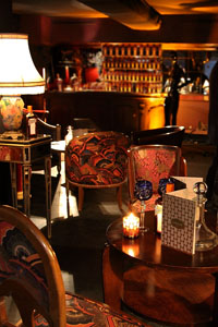 Un bar que abre solo un mes al año en París