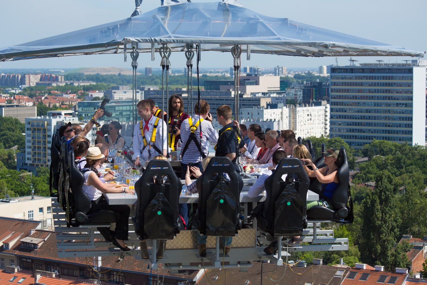 Dinner in the sky llega a Puerto Vallarta 