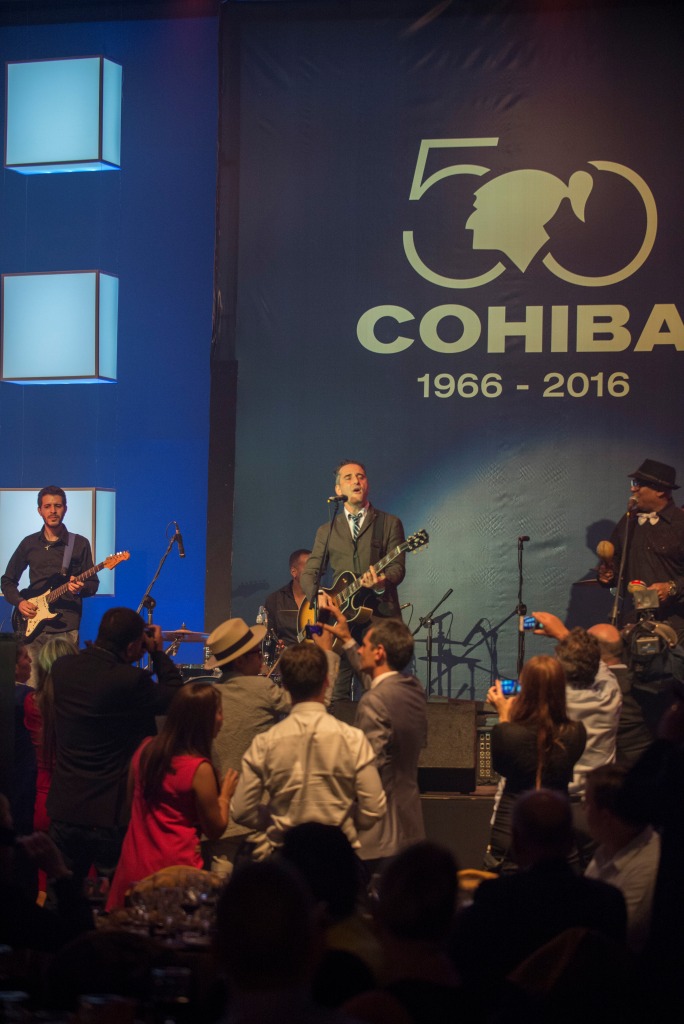 Noche de estrellas en la clausura del XVIII Festival del Habano