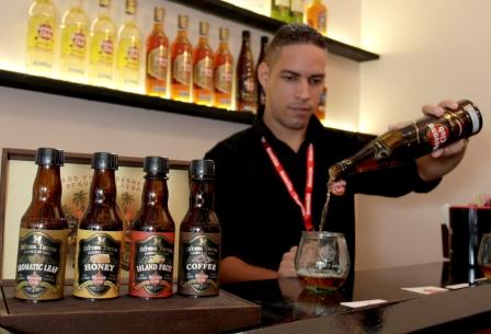 Havana Club Esencias de Cuba, tres gotas para un cóctel de excelencia