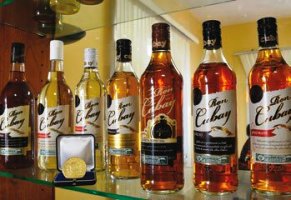 Maestría y tradición hacen al Ron Ligero Cubano