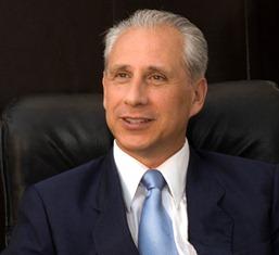 Entrevista a José Carlos de Santiago, presidente del Grupo Excelencias: “A Santiago le ponemos amor y corazón” 