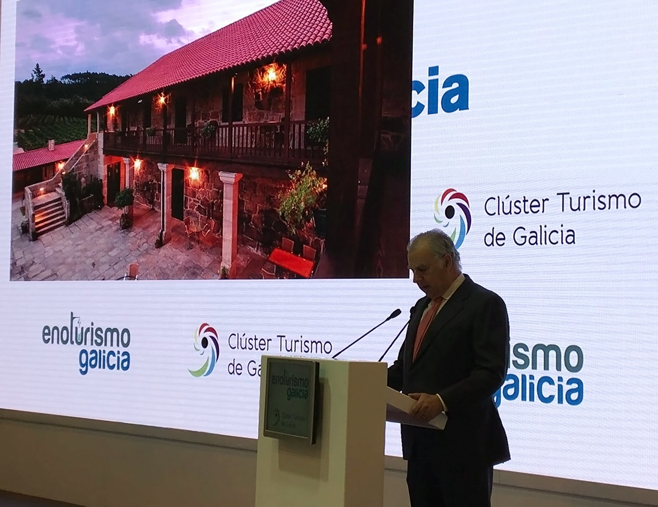 Ruta do Viño Rías Baixas participó en la presentación de Enoturismo Galicia en Fitur