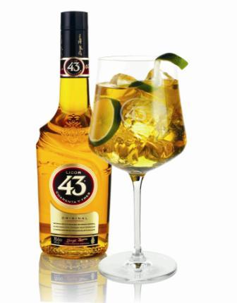 Llega la nueva botella de Licor 43, con una imagen renovada y más cosmopolita que nunca