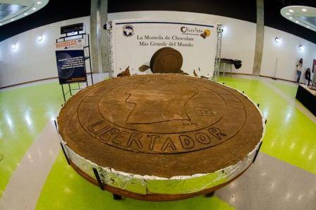 Récord Guinness para la moneda de chocolate más grande del mundo 
