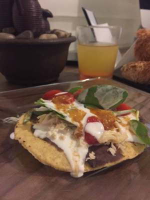 Tostadas gourmet de pollo