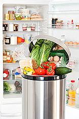 Los españoles desperdician once mil millones de euros al año en comida