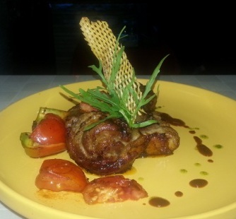 Rolada de cerdo con chorizo