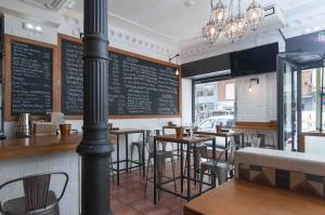 Ronda 14 inaugura su Raw Bar de cara al verano