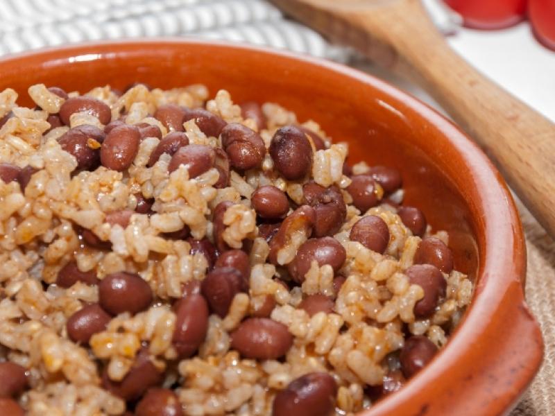 arroz y frijoles